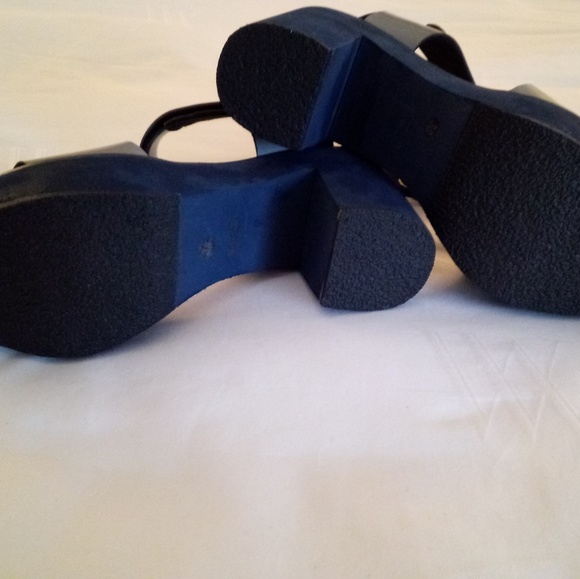 All Black Platform Sandals - Picture 3 of 3